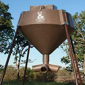 Boss Buck 350 lb Gravity Deer Feeder - Image 8