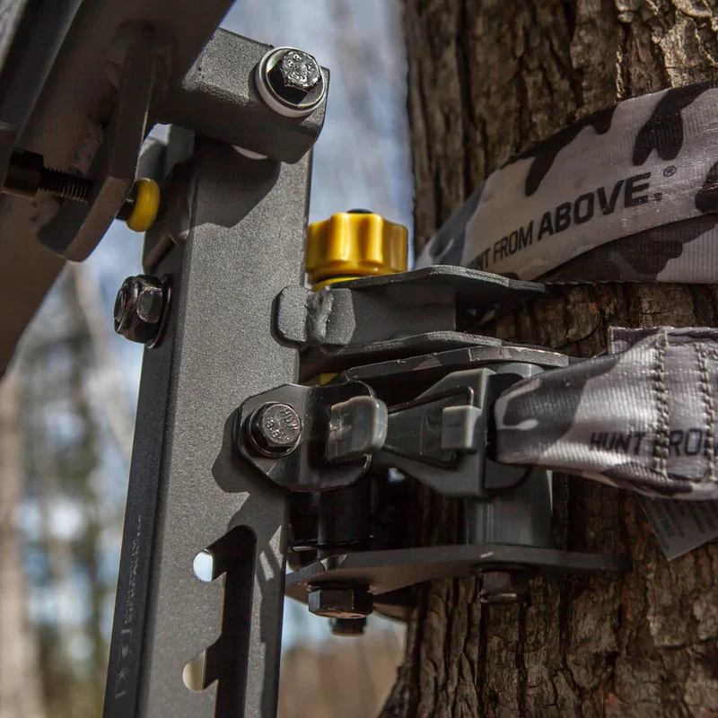 Hawk Helium Kickback Lvl Hang-On Treestand - 20 lbs - Image 3