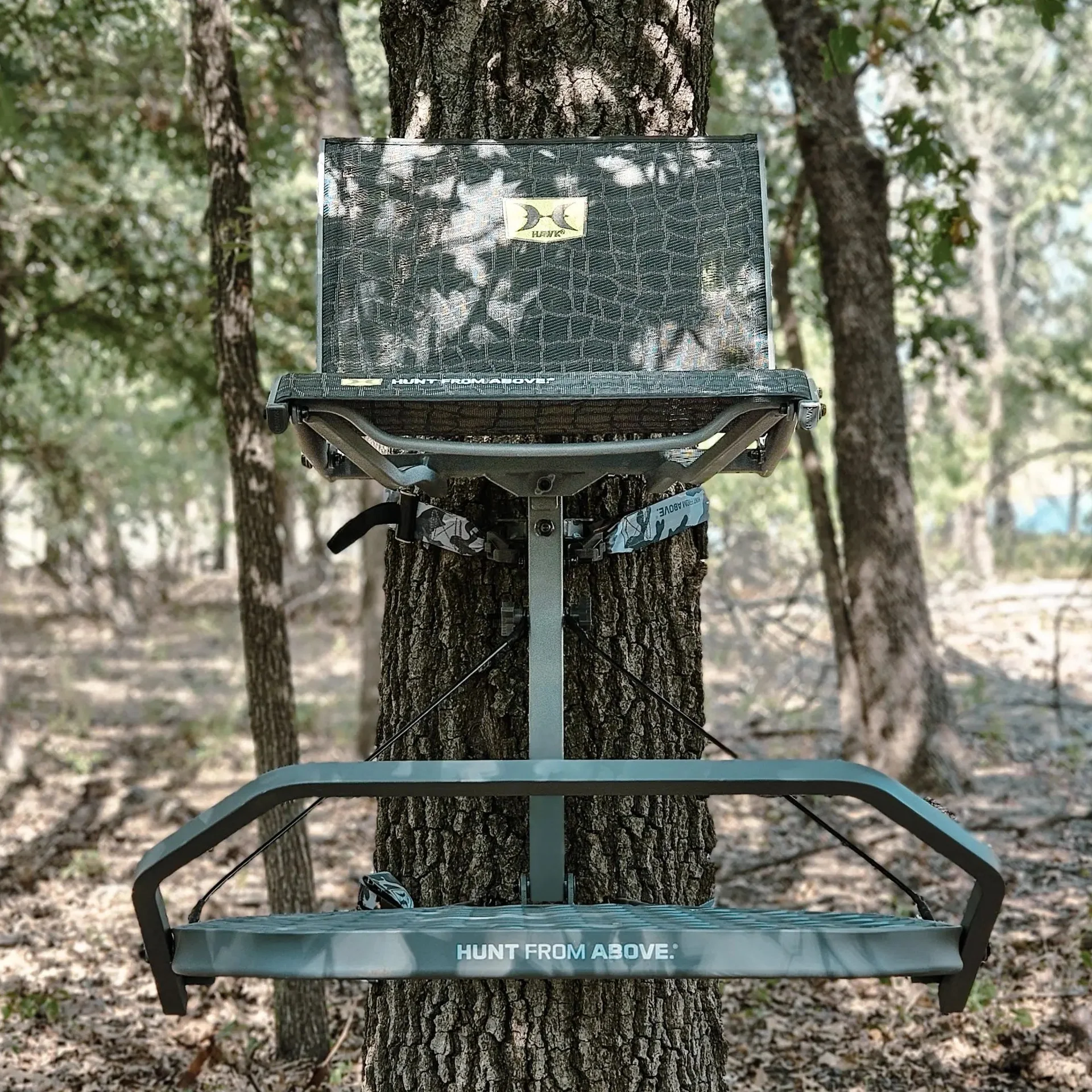 Hawk Helium Kickback Lvl Hang-On Treestand - 20 lbs - Image 4