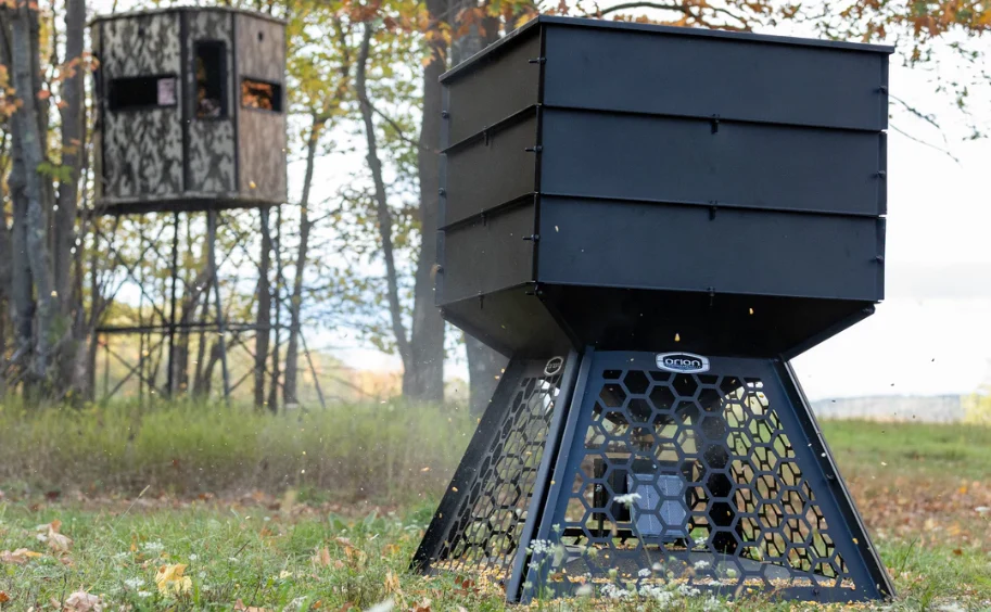 Orion Hunting - 1050 lb Capacity Stand And Fill Deer Feeder - Image 6