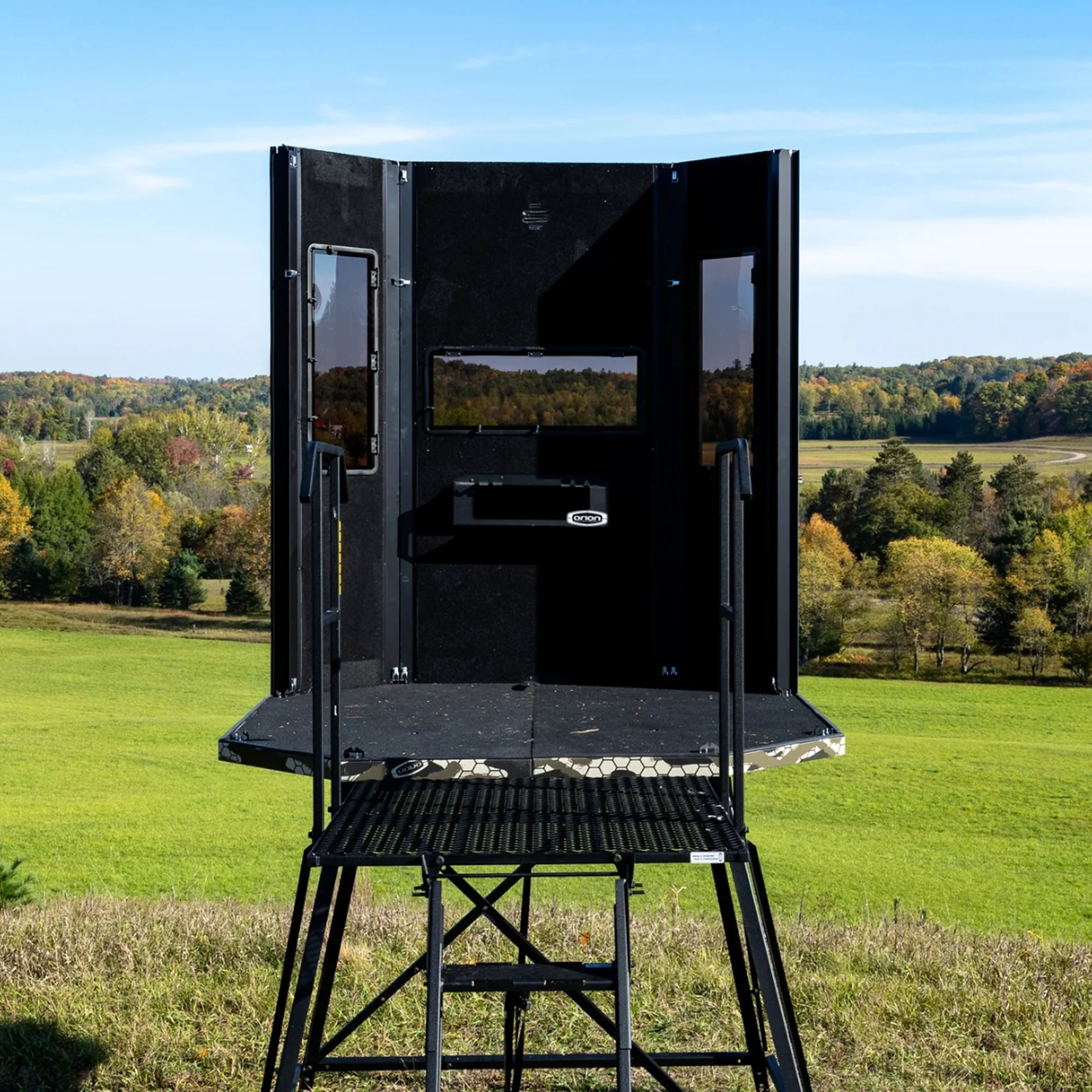 Orion 5' x 5' Deer Hunting Blind with Tinted Windows - Image 5