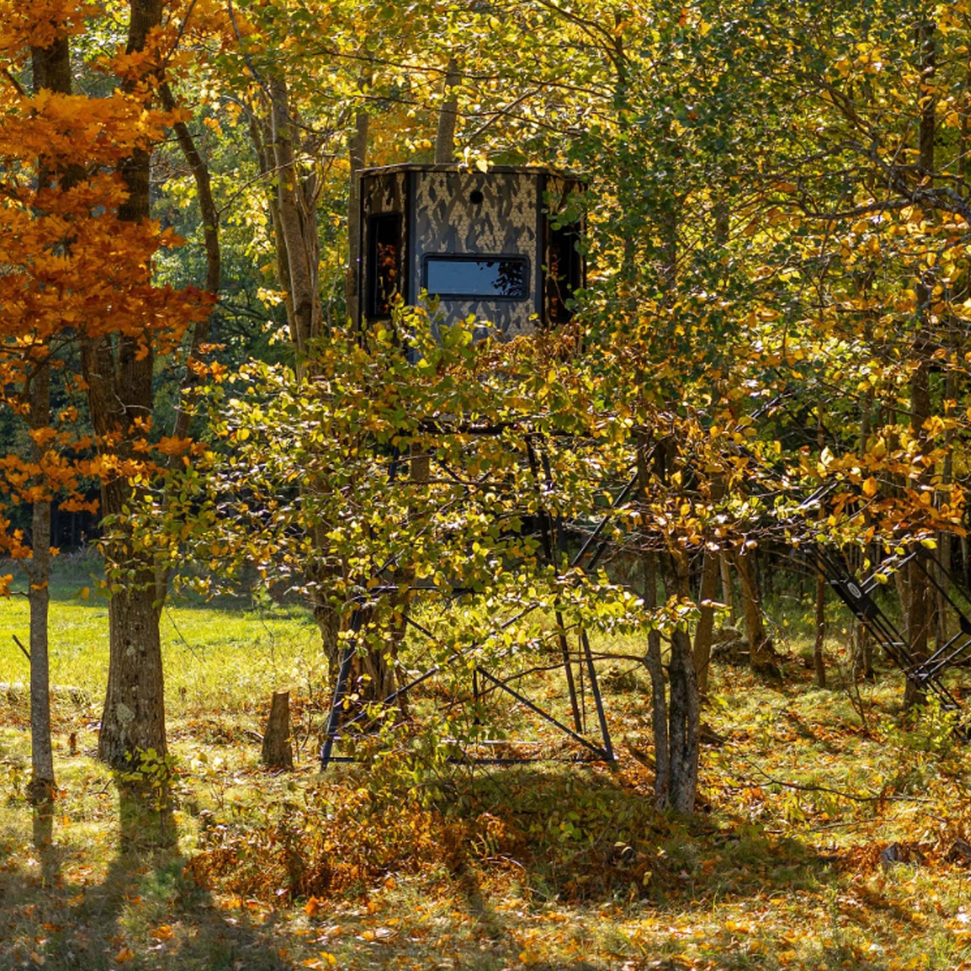 Orion Hunting 6' x 6' Premium Deer Hunting Blind - Image 3