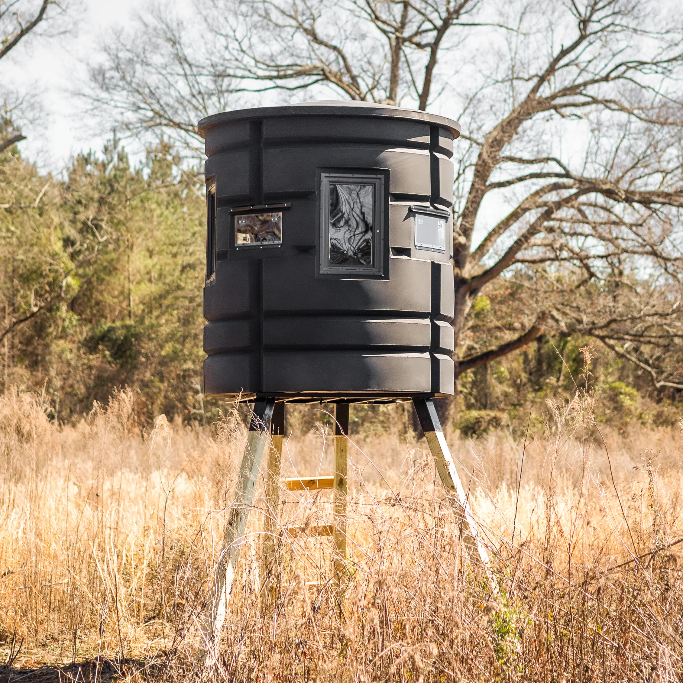 Sportsman's Condo Bow Condo 72" Diameter Deer Stand: Black, Loaded - Image 17
