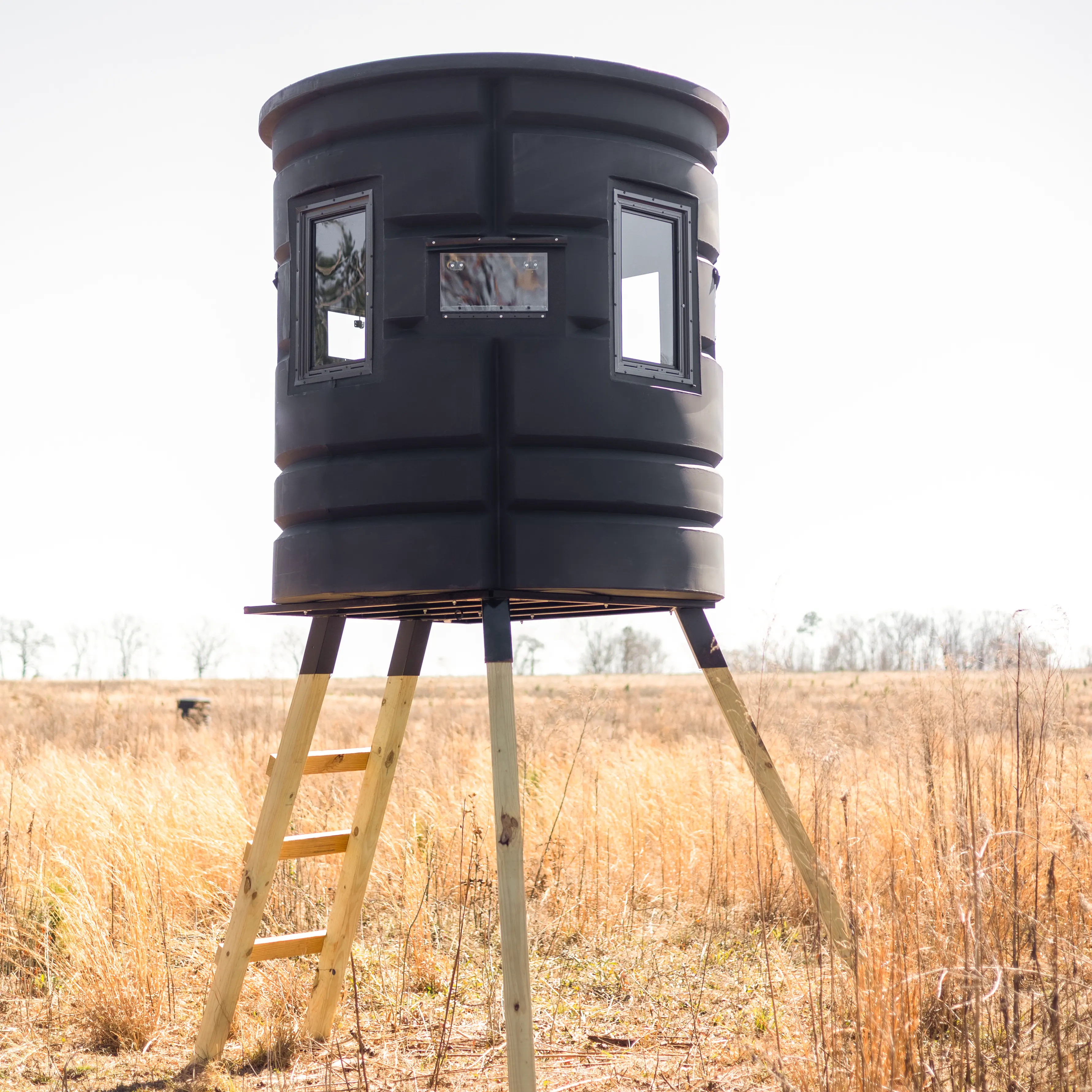 Sportsman's Condo Bow Condo 72" Diameter Deer Stand: Black, Loaded - Image 19