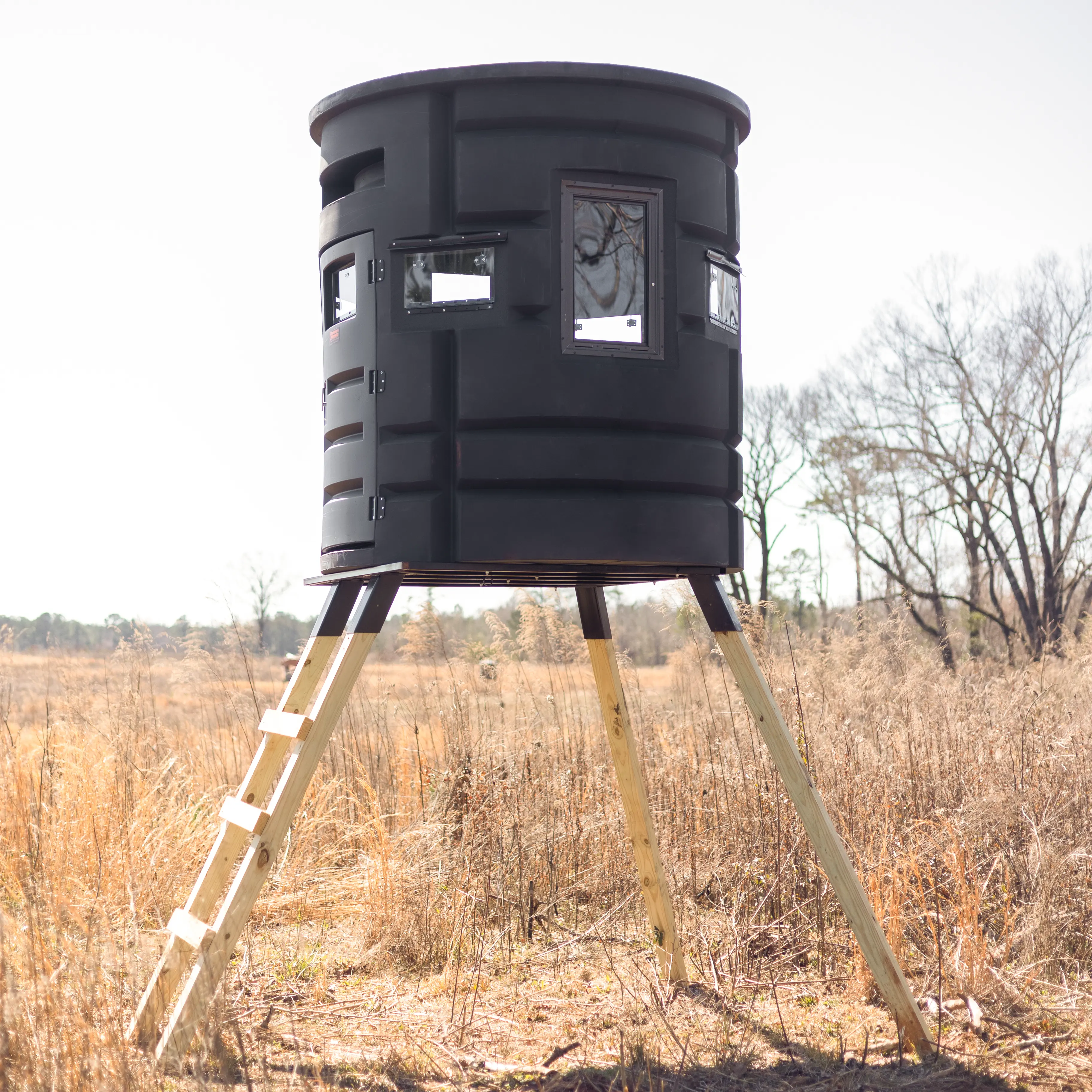 Sportsman's Condo Bow Condo 72" Diameter Deer Stand: Black, Loaded - Image 22