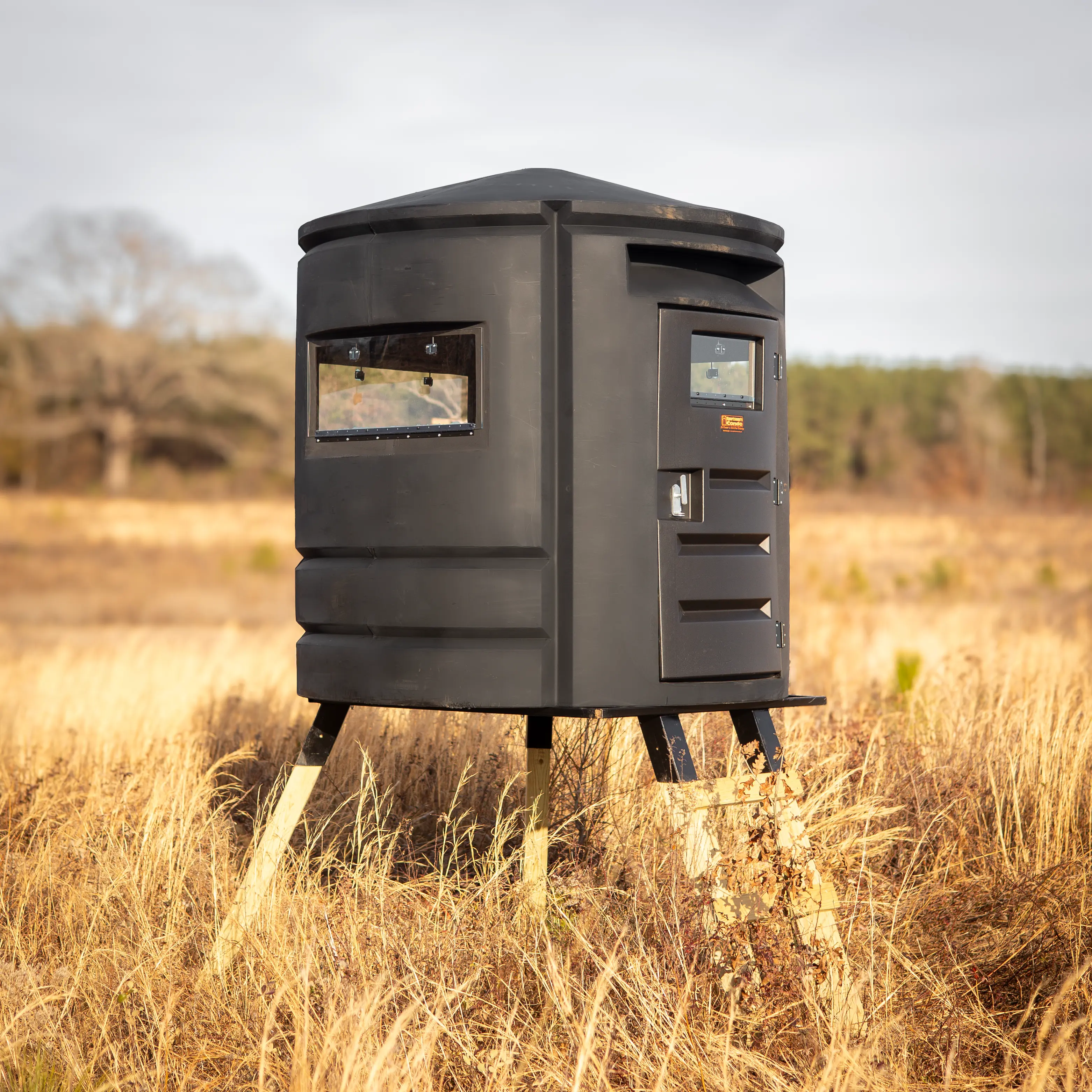 Sportsman's Condo Crossbow Condo 72" Diameter Deer Blind - Image 4
