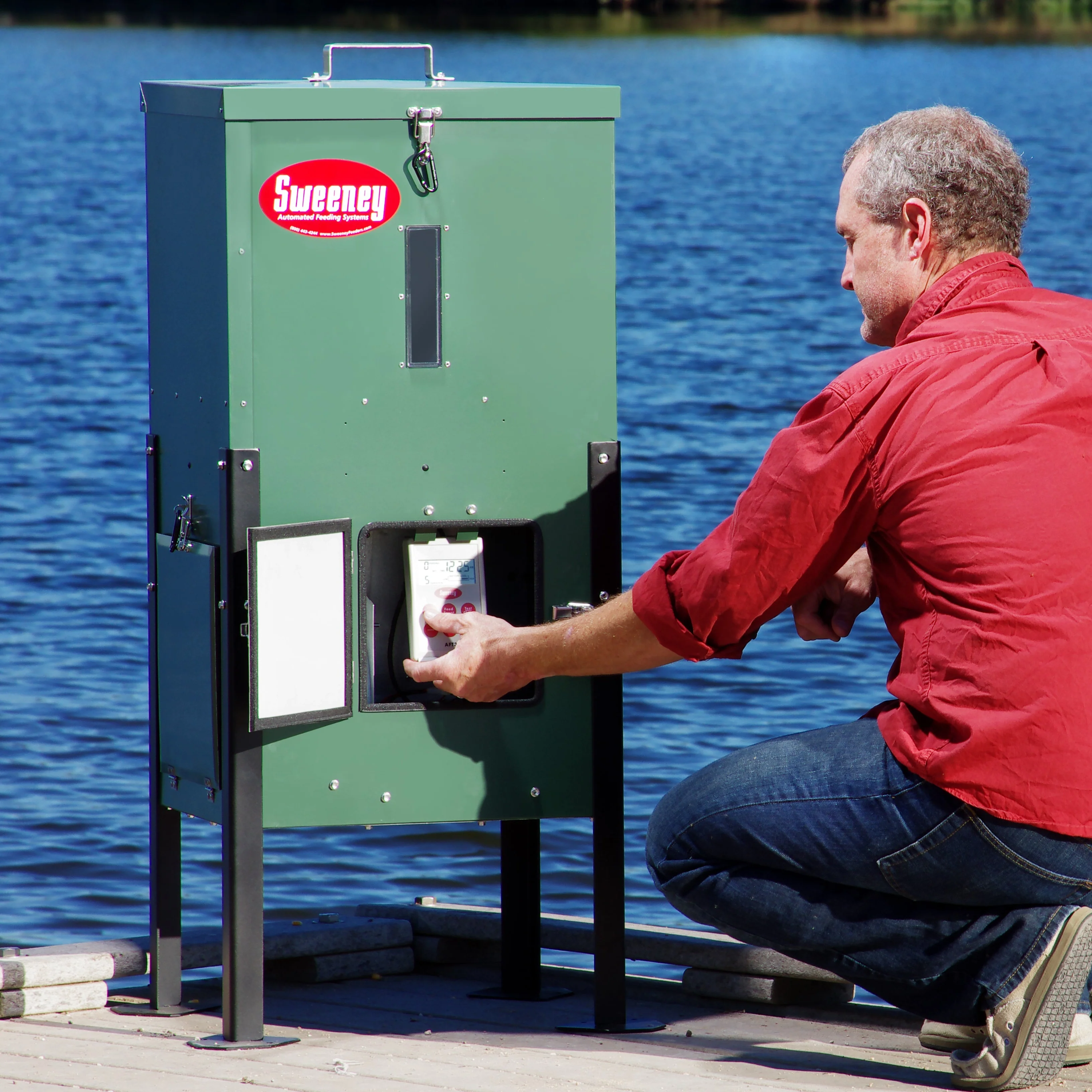 Sweeney Feeders 125 lb. Directional Fish Feeder, Silver with Angled Legs - Solar INCLUDED - Image 6