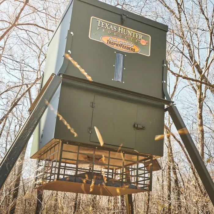 Texas Hunter 300 lb. Trophy Deer Feeder with 4 Foot Legs - Image 11