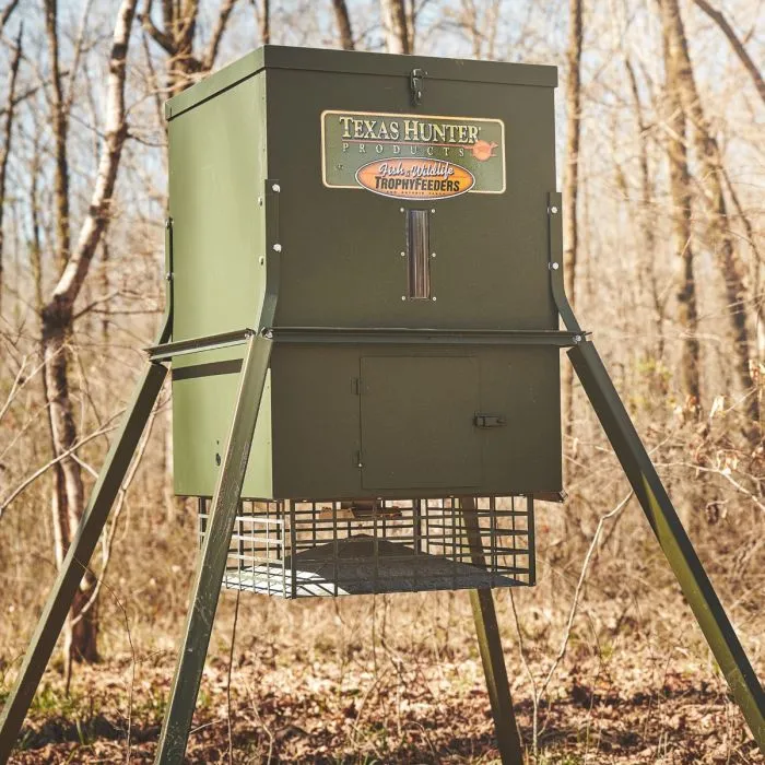 Texas Hunter 300 lb. Trophy Deer Feeder with 4 Foot Legs - Image 6
