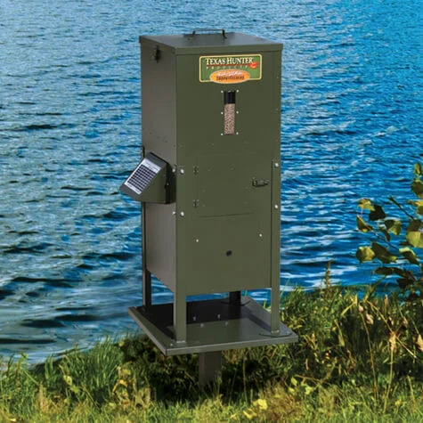 Texas Hunter Fish Feeder - 70 lb Fish Feed/125 lb Corn Capacity – Straight Legs - Image 11