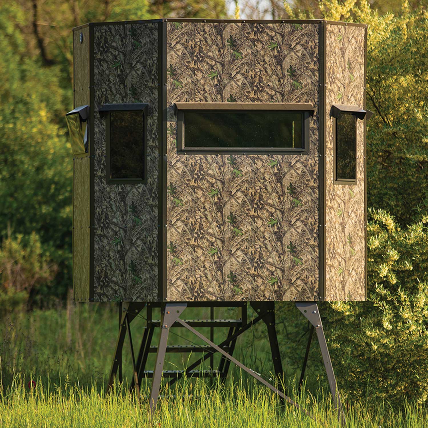 Texas Hunter 5' x 7' Wrangler Camo Hunting Blind with Combo Bow/Rifle Windows & 4' Tower & Stairs - Image 3